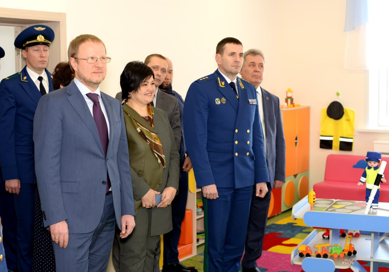 Заместитель Генерального прокурора России Дмитрий Демешин принял участие в открытии нового детского сада, построенного в Алтайском крае в рамках национального проекта «Демография»